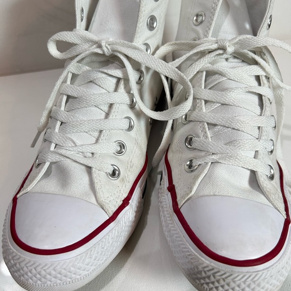 Converse - Picture 2 of 12